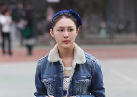 北影放榜日 帅哥美女表情各异(1)